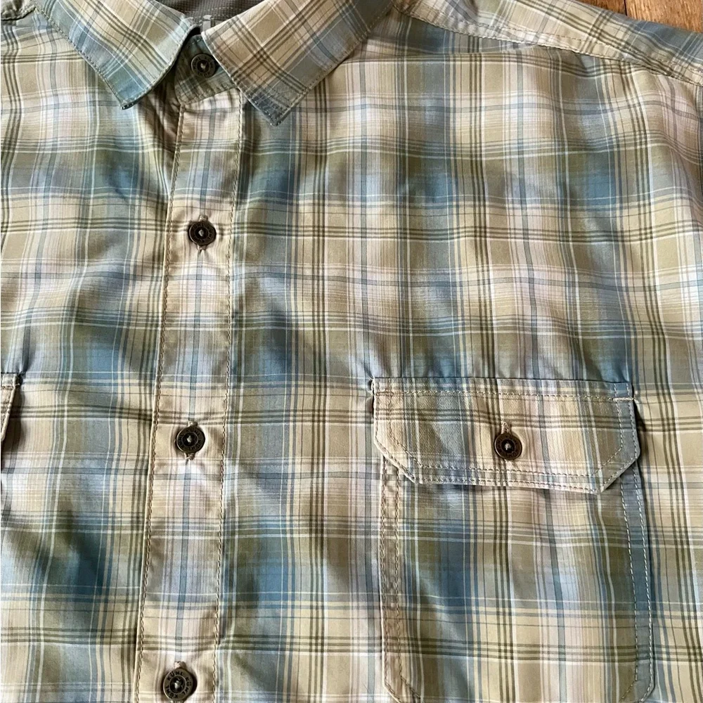 Kuhl button down short sleeve shirt - Picture 2 of 5